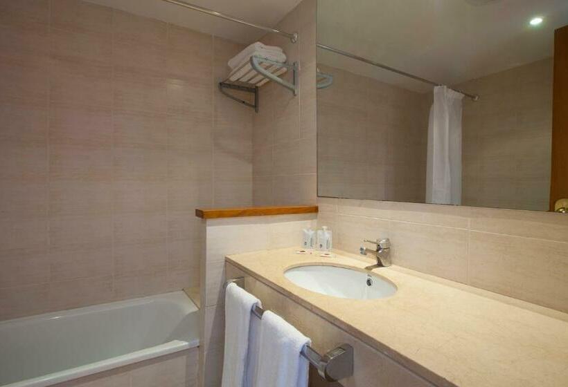 Standard 3 Pers. Værelse m. Balkon, RVHotels Mar de Tossa
