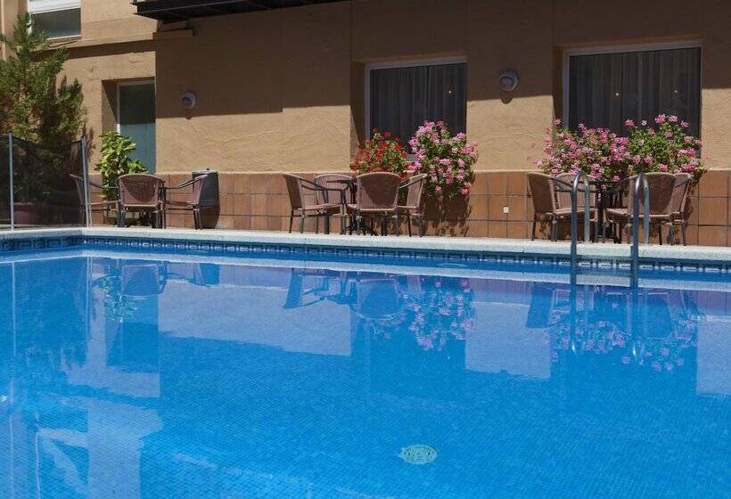 Standard 3 Pers. Værelse m. Balkon, RVHotels Mar de Tossa