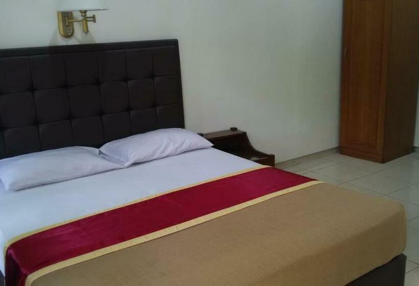 חדר דלוקס, Priangan