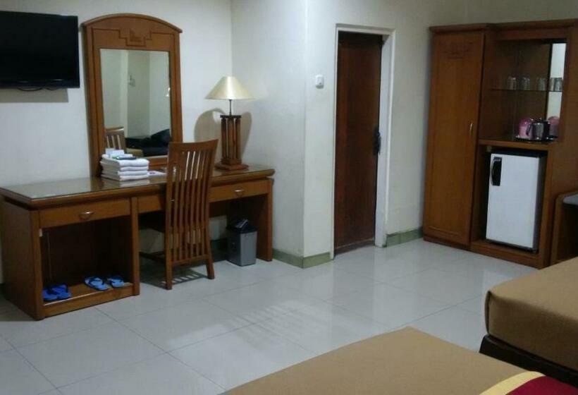 חדר קלאסי לארבעה, Priangan