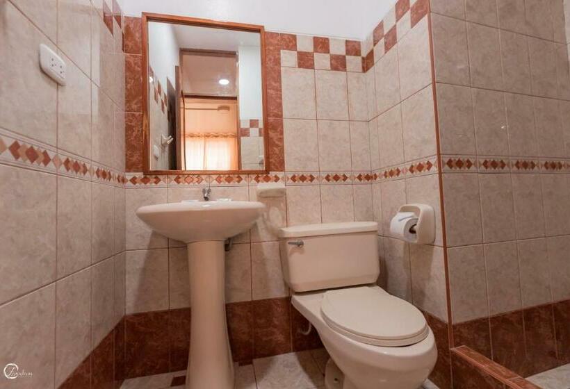Номер Стандарт, Quechua Hostal Recoleta