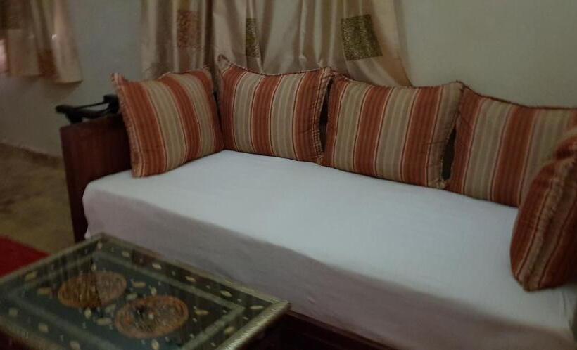 סוויטה, Kasbah La Cigogne