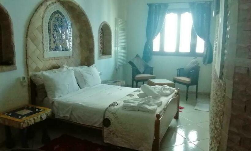 经济房, Pasta Plaza