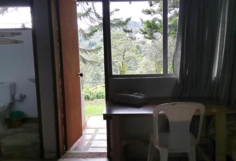 اتاق استاندارد سه نفره, Al Bosque Hostel & Glamping