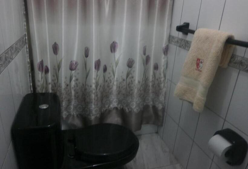 سوییت, Strenua   Las Quintanas