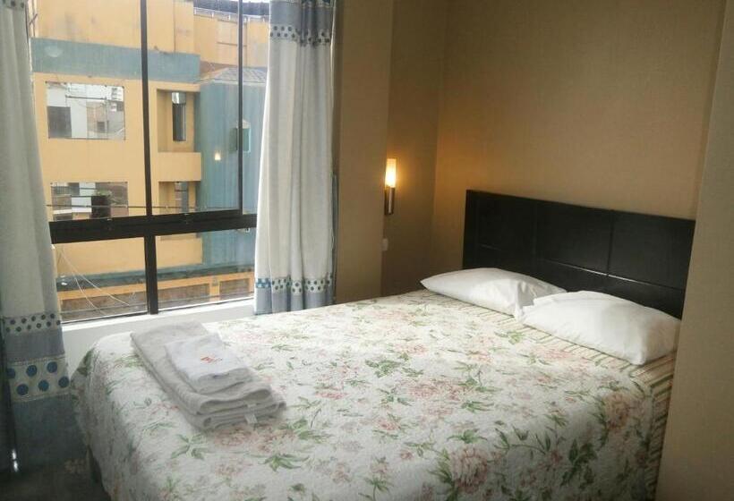 سوییت جونیور, Strenua   Las Quintanas