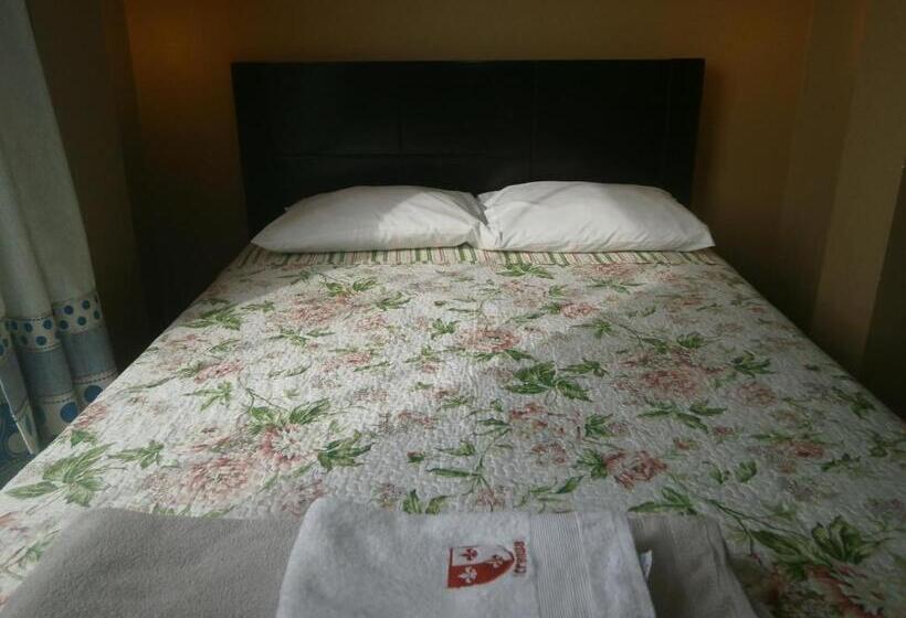 سوییت جونیور, Strenua   Las Quintanas