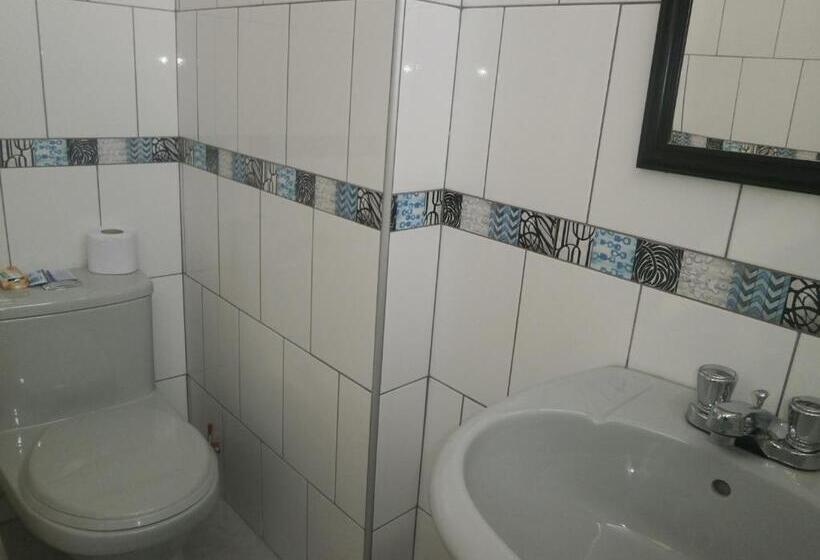 سوییت جونیور, Strenua   Las Quintanas