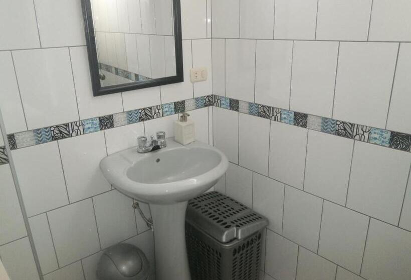 سوییت جونیور, Strenua   Las Quintanas