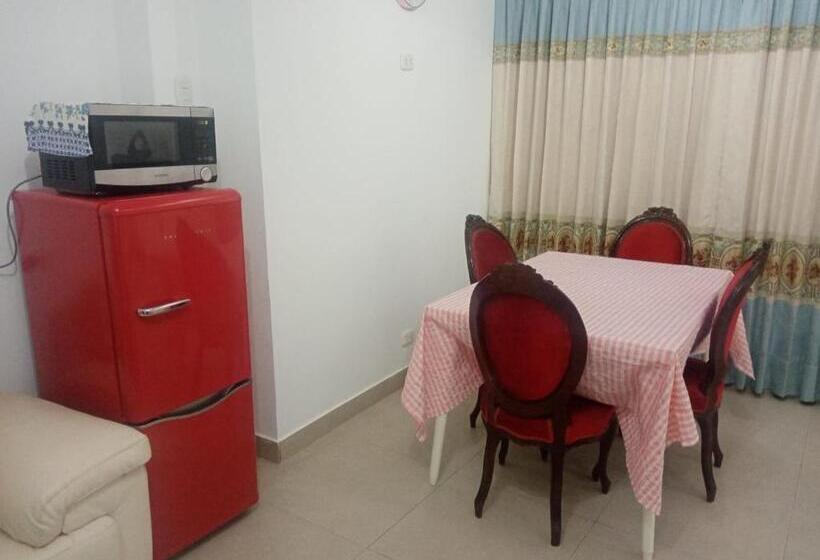 اتاق لوکس با تخت بزرگ, Strenua   Las Quintanas