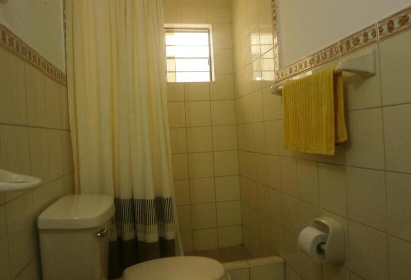 سوییت, Strenua   Las Quintanas