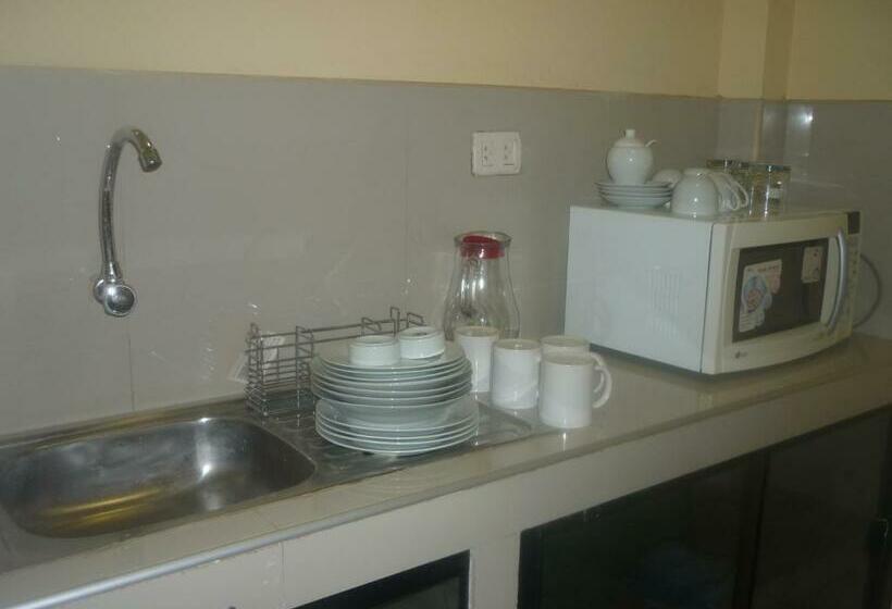 آپارتمان 1 خوابه, Strenua   Las Quintanas