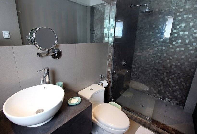 اتاق سوپریور, Banana S Adventure Hostel