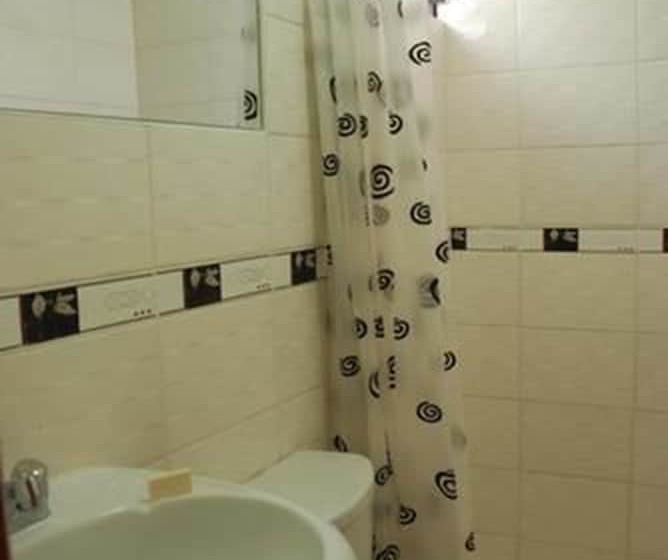 스탠다드 트리플 룸, Hostal El Auqui