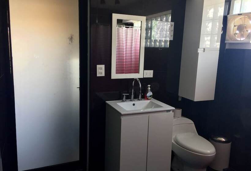 اتاق لوکس, Ica Adventures Ii