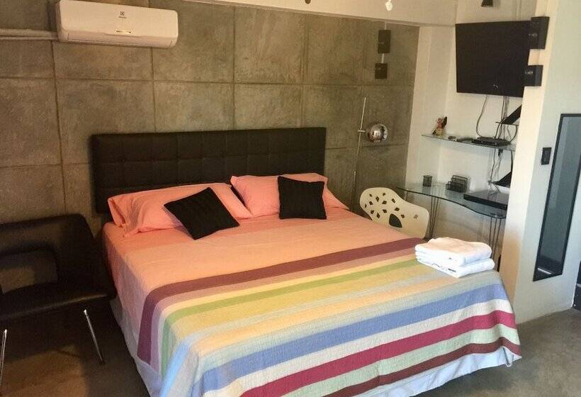 اتاق لوکس, Ica Adventures Ii