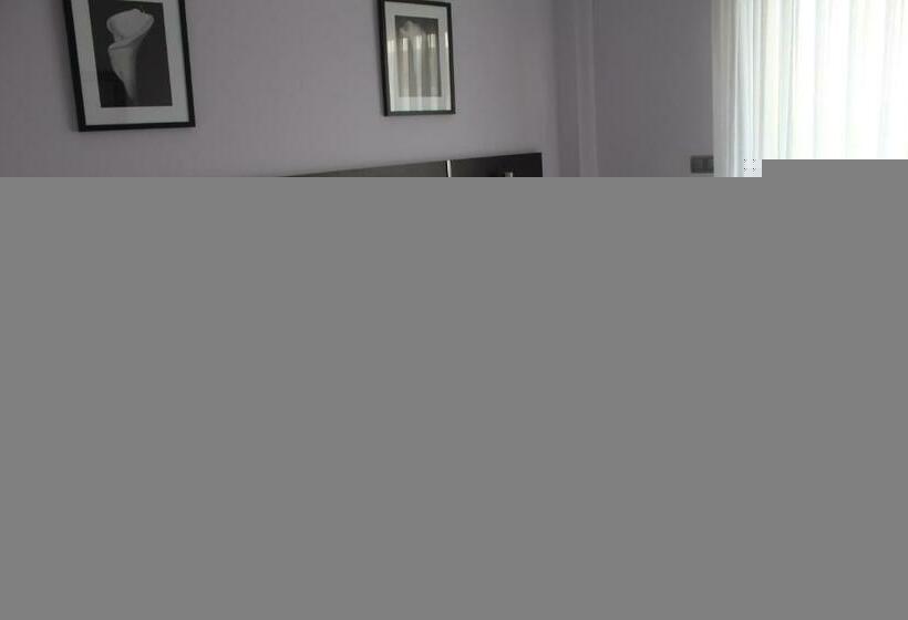 اتاق استاندارد, A Bota