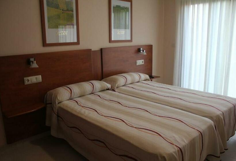 اتاق استاندارد, A Bota