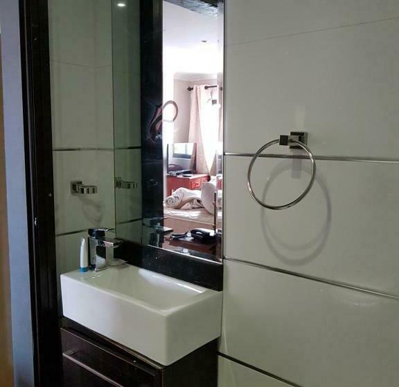 标准单人间, Atlantis 2