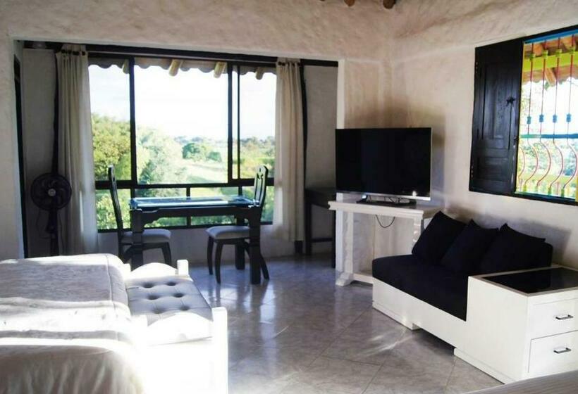 스위트 킹사이즈 침대, Campestre Los Nogales
