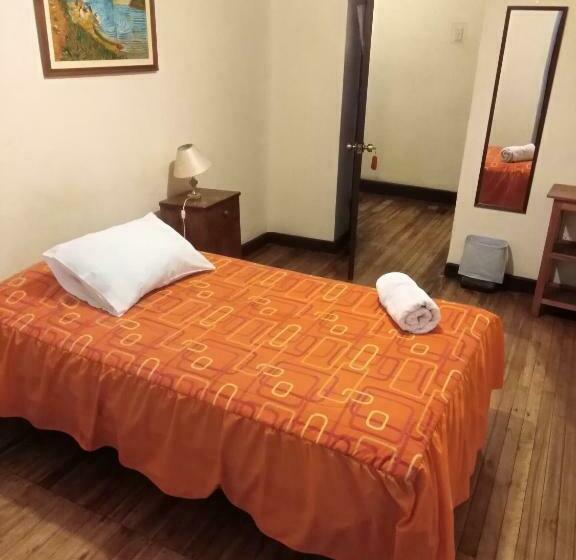 غرفة قياسية فردية, El Tuco