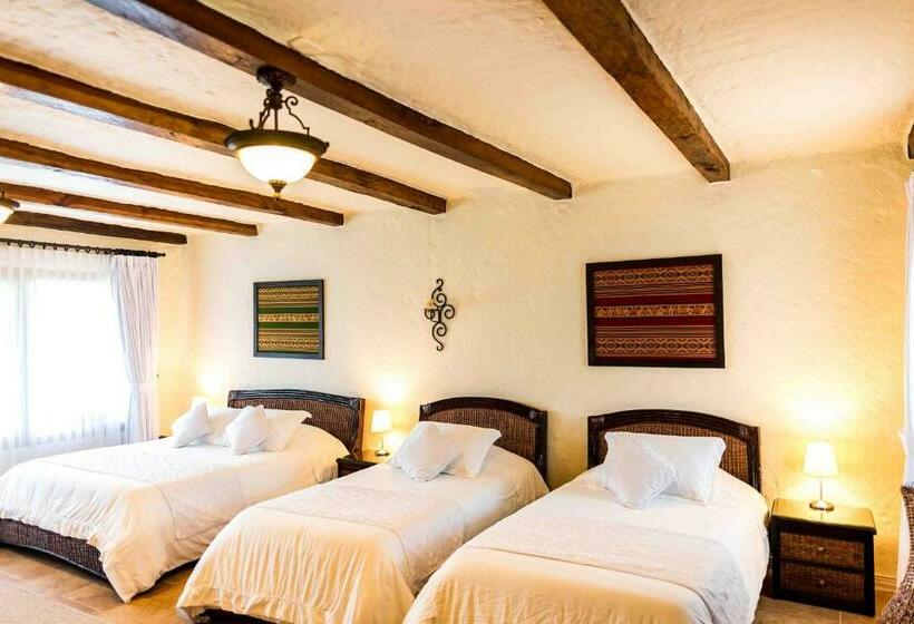 اتاق پریمیوم چهارنفره, Estrella Del Monte