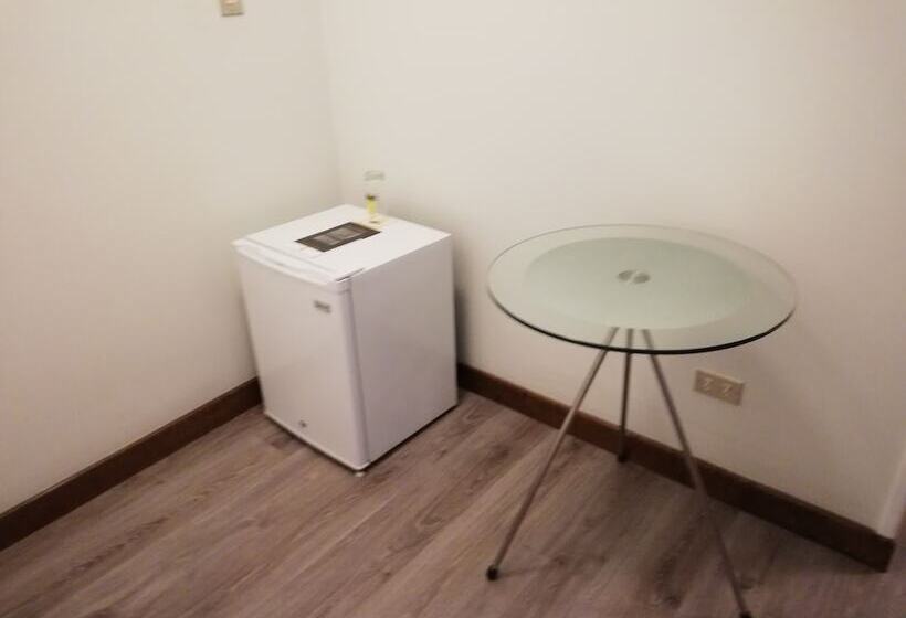 غرفة قياسية, Limaq