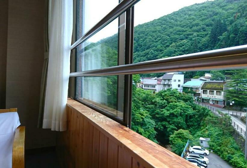 Номер Стандарт Вид на Реку, Oshuku Onsen Kagasuke