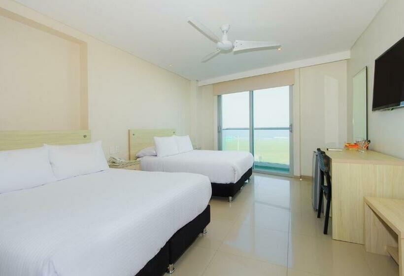 חדר משפחתי, Summer Frente Al Mar