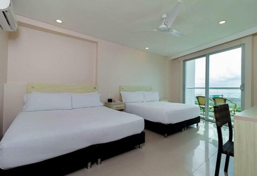 חדר משפחתי, Summer Frente Al Mar