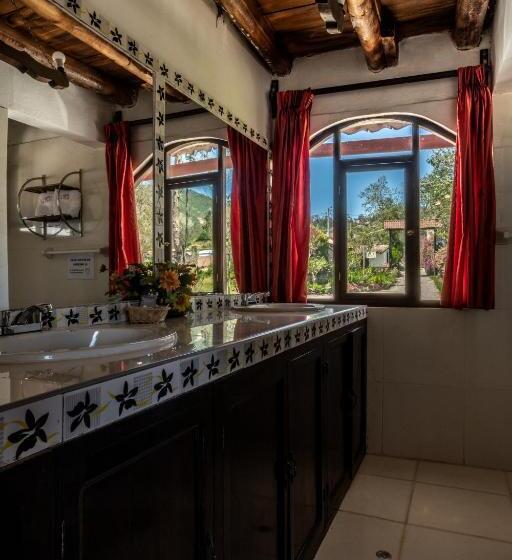 اتاق سوپریور, Villa De Paris