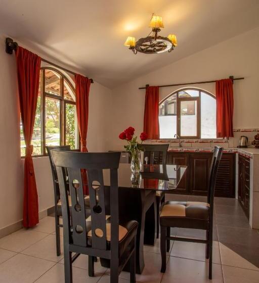 ویلای استاندارد 3 خوابه, Villa De Paris