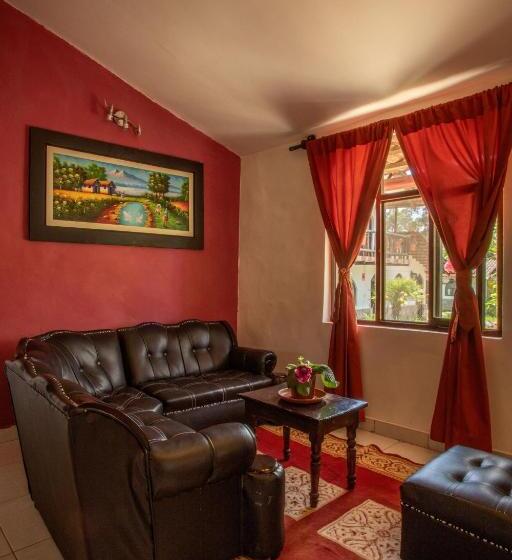 ویلای استاندارد 3 خوابه, Villa De Paris