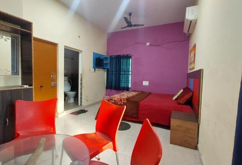 Номер Deluxe Кровать Кинг, Aradhya Regency Near Konark Sun Temple By Morservices