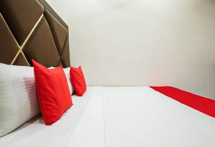 Classic Kolmen Hengen Huone, O Sunrise