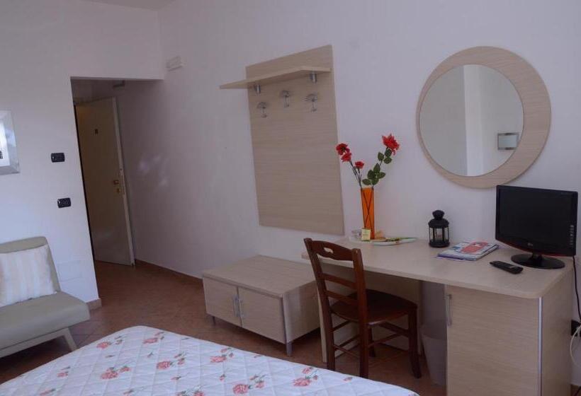 חדר סטנדרט לשלושה, B&b Le Quattro Fontane