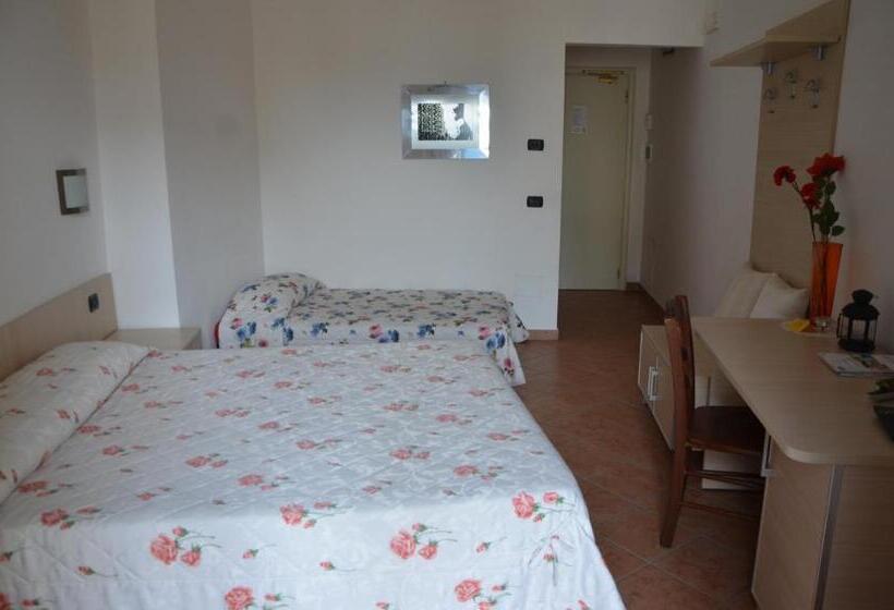 חדר סטנדרט לשלושה, B&b Le Quattro Fontane