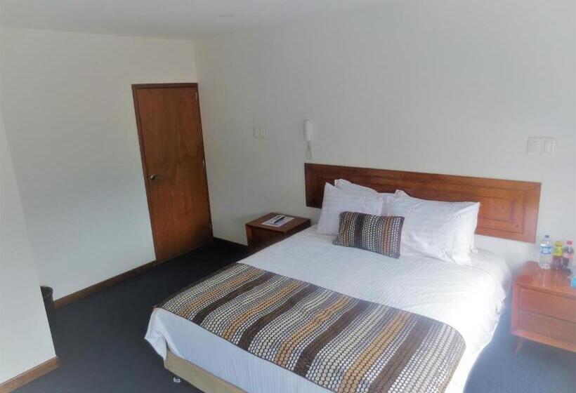 豪华房间, Estación Sabana