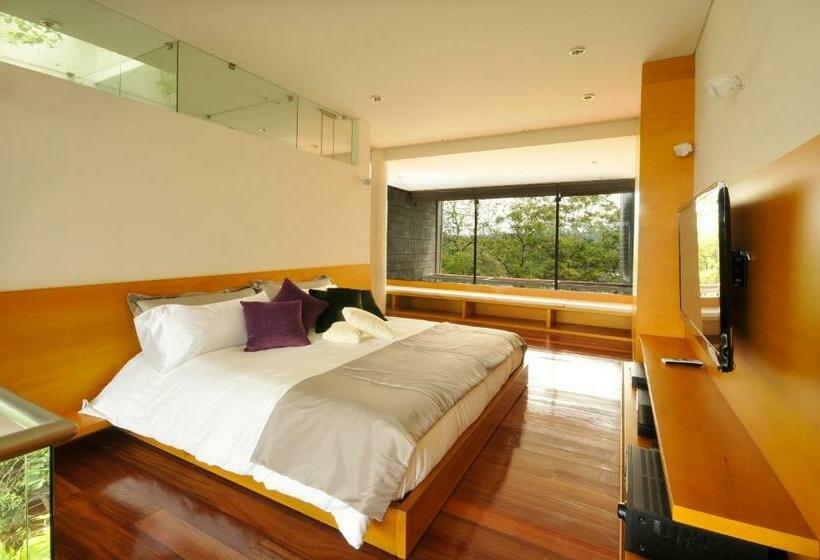 스위트, Acquasanta Lofts