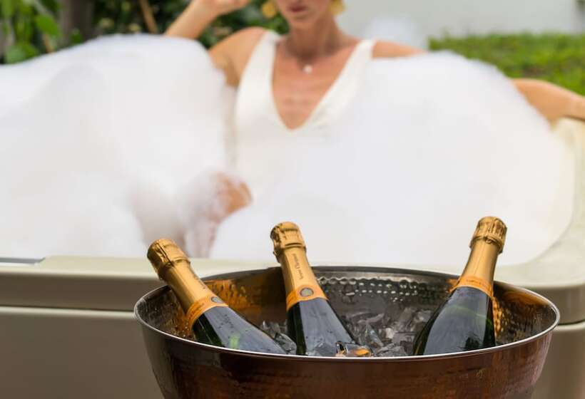 スイート, Acquasanta Lofts