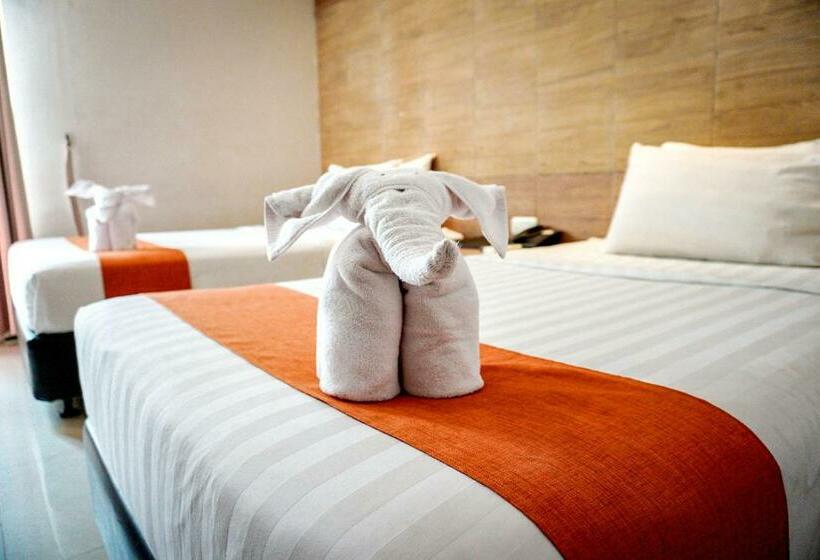 디럭스 룸, Andelir Hotel Simpang Lima Semarang