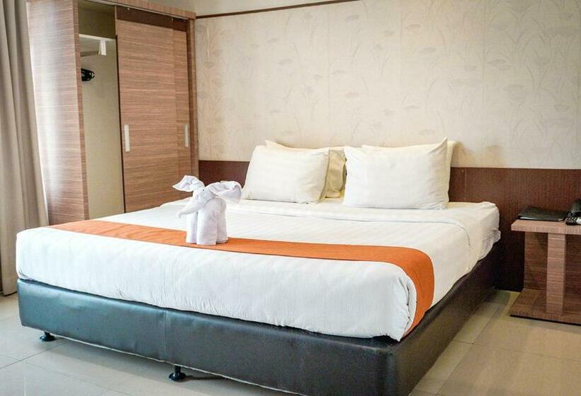 디럭스 룸, Andelir Hotel Simpang Lima Semarang