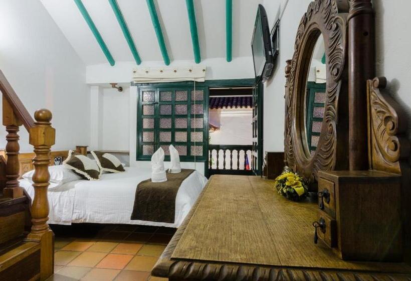 اتاق استاندارد چهار تخته, Antonio Nariño