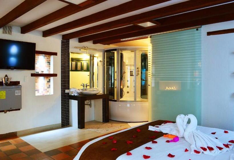 디럭스 스위트, Antonio Nariño