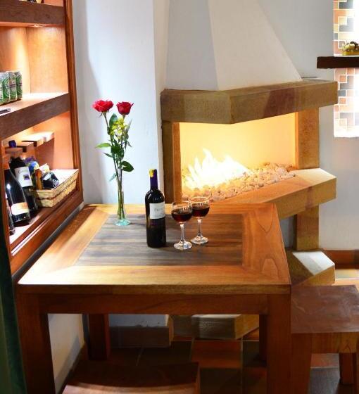 디럭스 스위트, Antonio Nariño