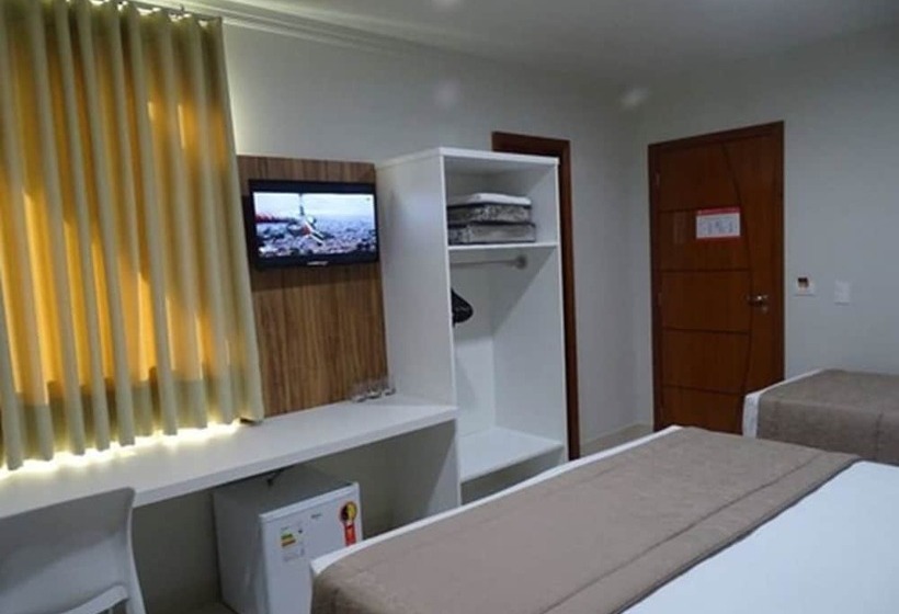 标准三人间, Bitti