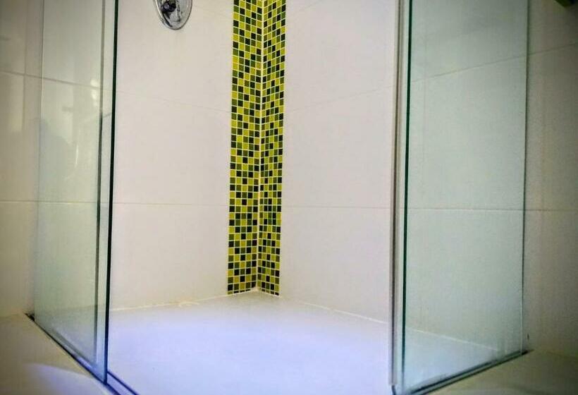 חדר סטנדרט יחיד, Casimena