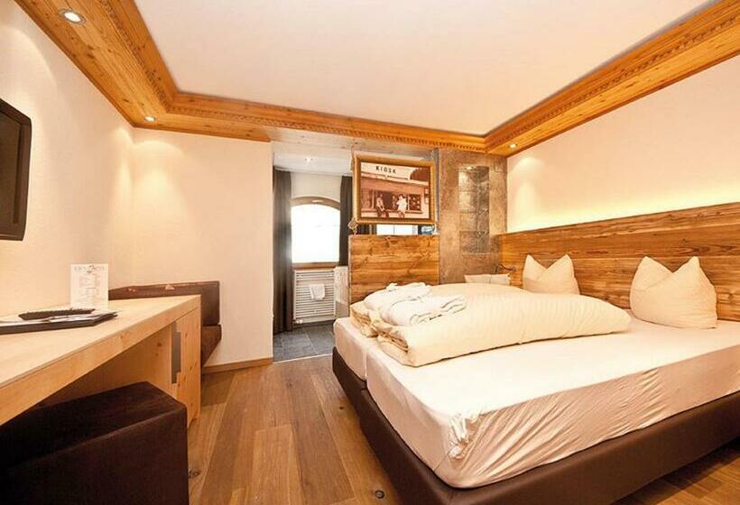 اتاق عادی, Des Alpes