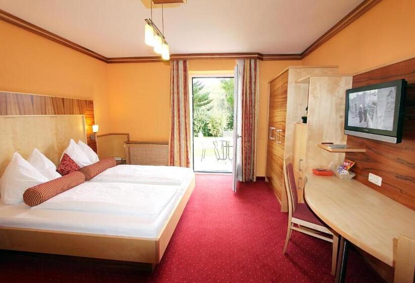 带阳台两卧公寓, Garni Thermenglück