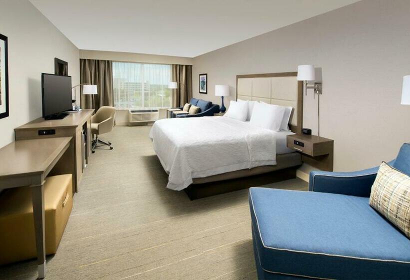Deluxe Suite King Bed, Hampton Inn By Hilton Wilmington Downtown